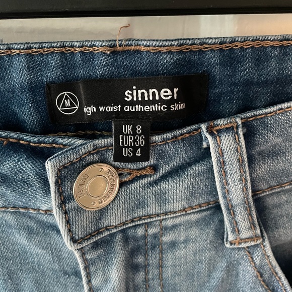 Missguided Sinner High Rise Authentic Skinny Jeans 👖 - Picture 2 of 2